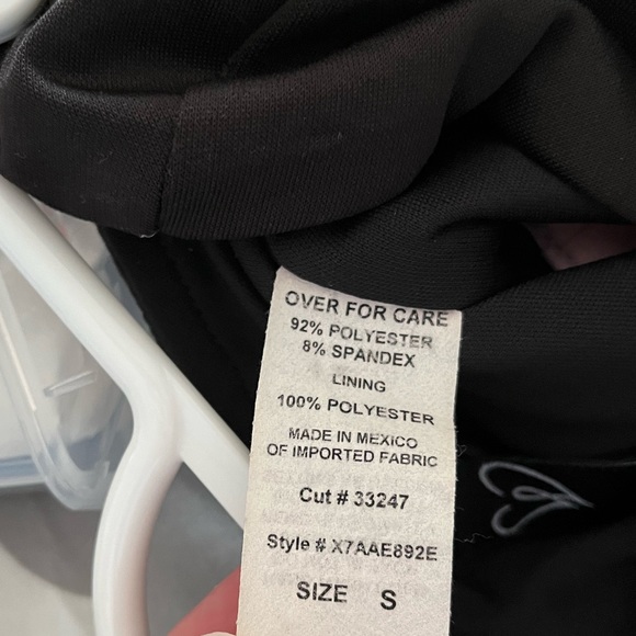 Windsor Black and Pink Dress - Picture 5 of 5